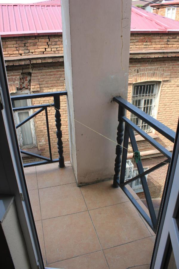 Valiko Hotel Tbilisi Buitenkant foto