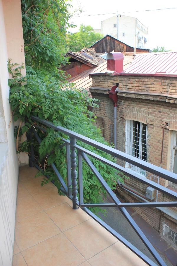 Valiko Hotel Tbilisi Buitenkant foto