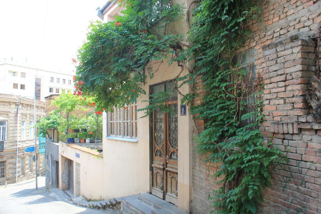 Valiko Hotel Tbilisi Buitenkant foto