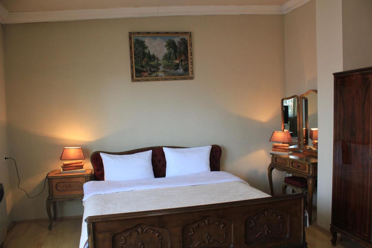 Valiko Hotel Tbilisi Buitenkant foto