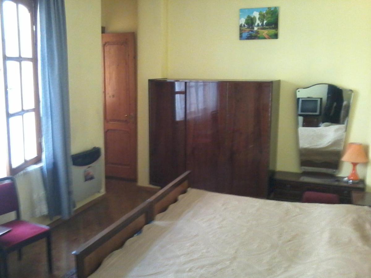 Valiko Hotel Tbilisi Buitenkant foto