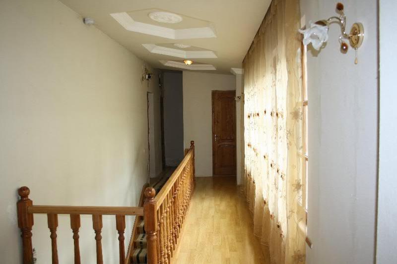 Valiko Hotel Tbilisi Buitenkant foto