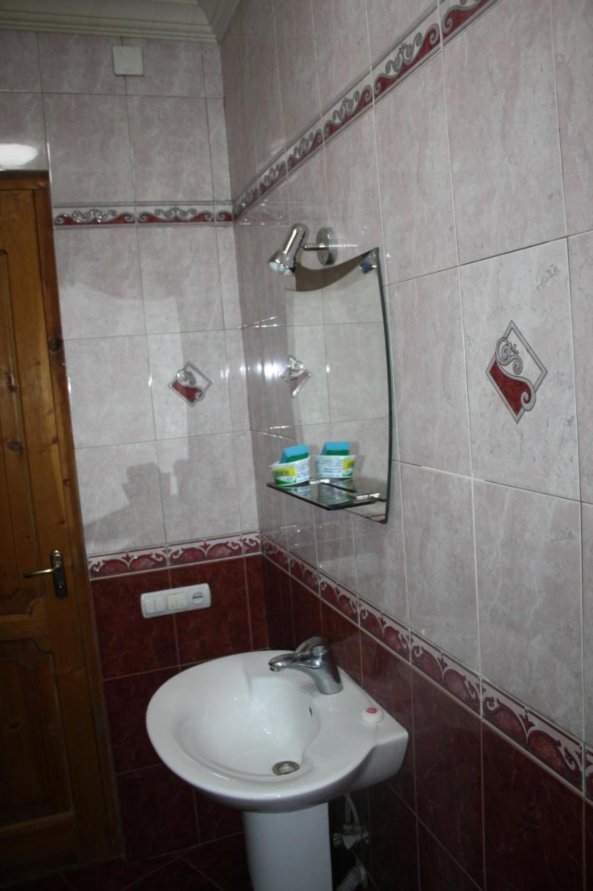 Valiko Hotel Tbilisi Buitenkant foto